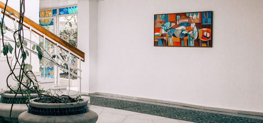 couloir hall peinture mur blanc